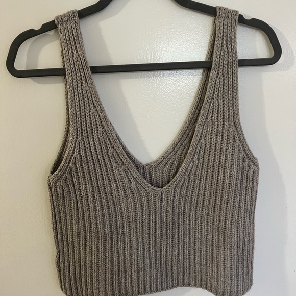 Crochet top - Picture 2 of 2